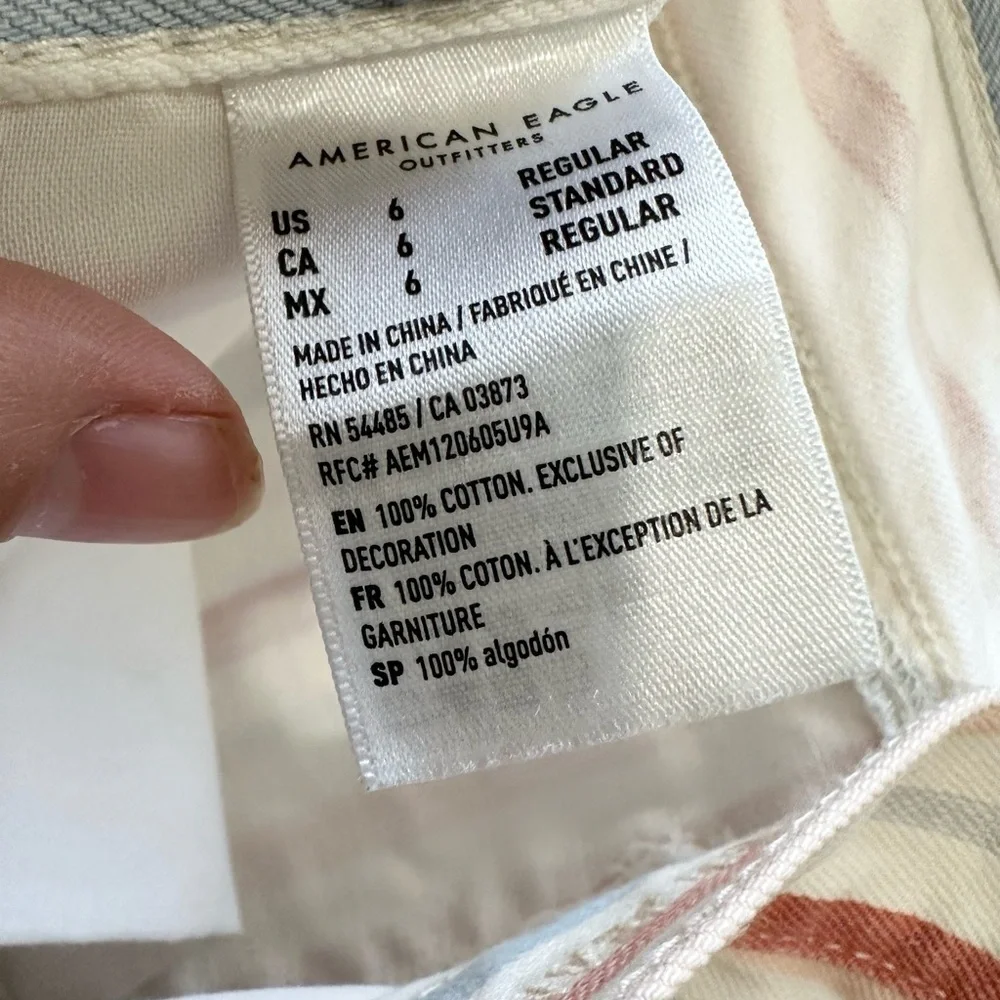 American Eagle Women's Multi Color Striped Mom Jean pastel colors size 6